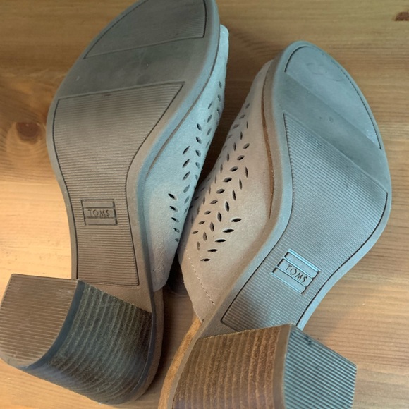 Tom’s mules - Picture 3 of 4